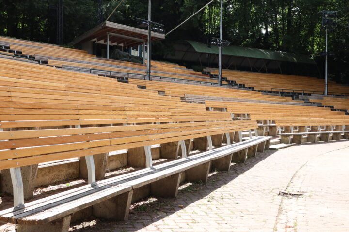 tribune bostheater